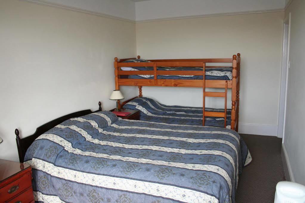 The Wootons Inn Тинтагил Екстериор снимка